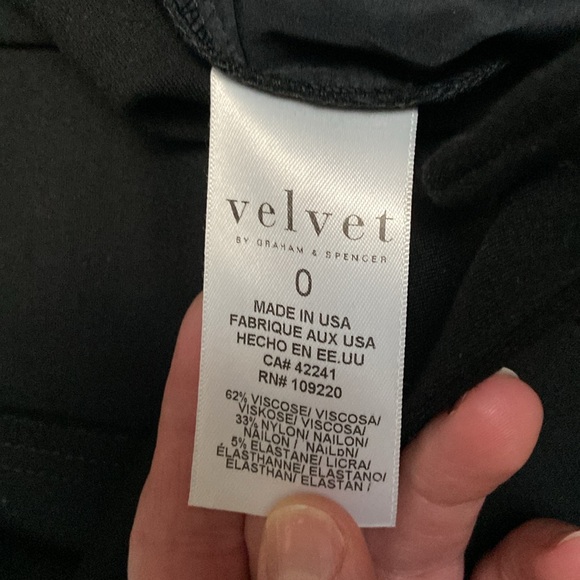 Velvet by Graham and Spencer Kyndall Straight Leg Split Pant size 0 NWT - Picture 11 of 11